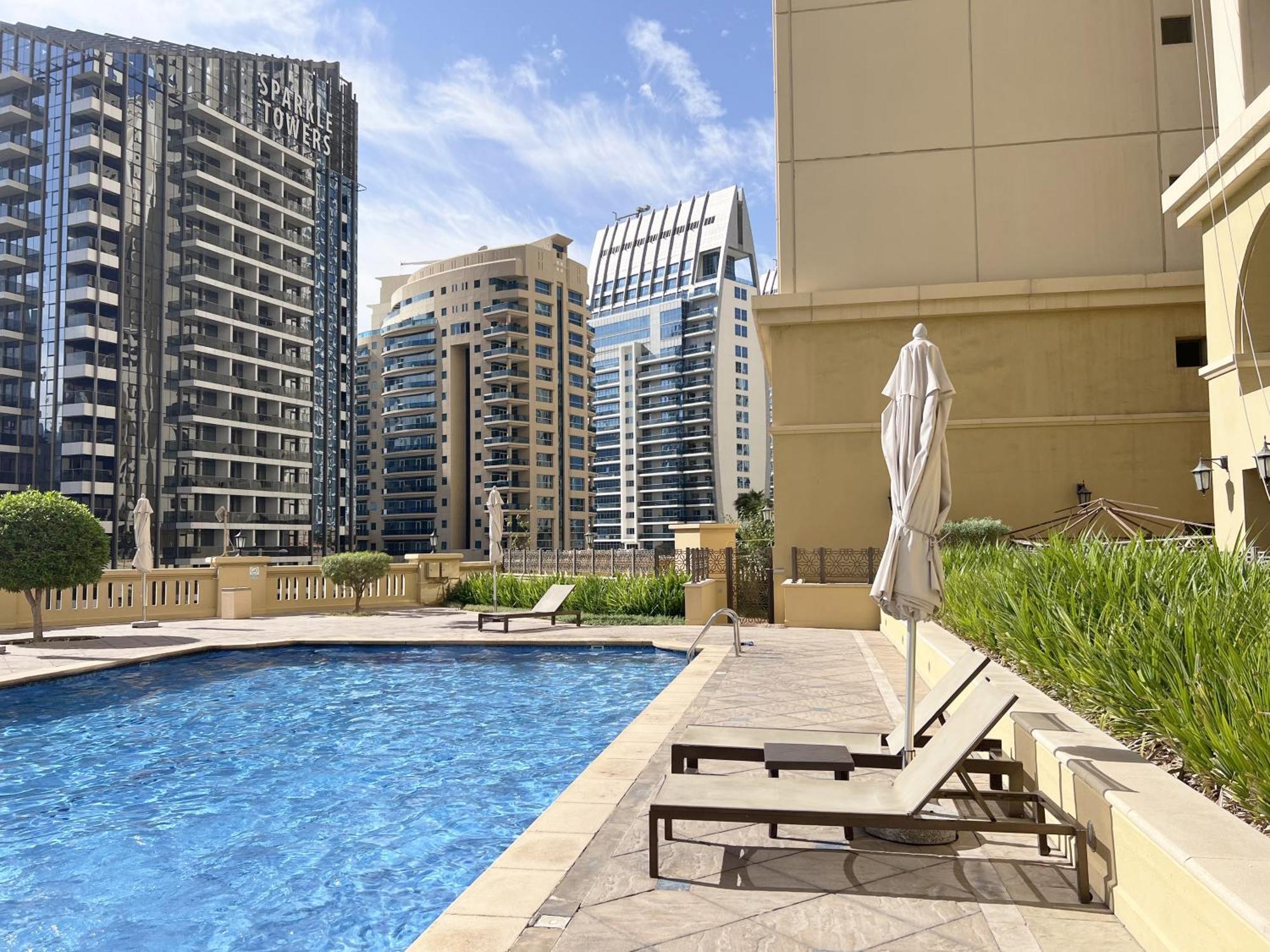 Gma Amwaj 2br Sea View High Floor *