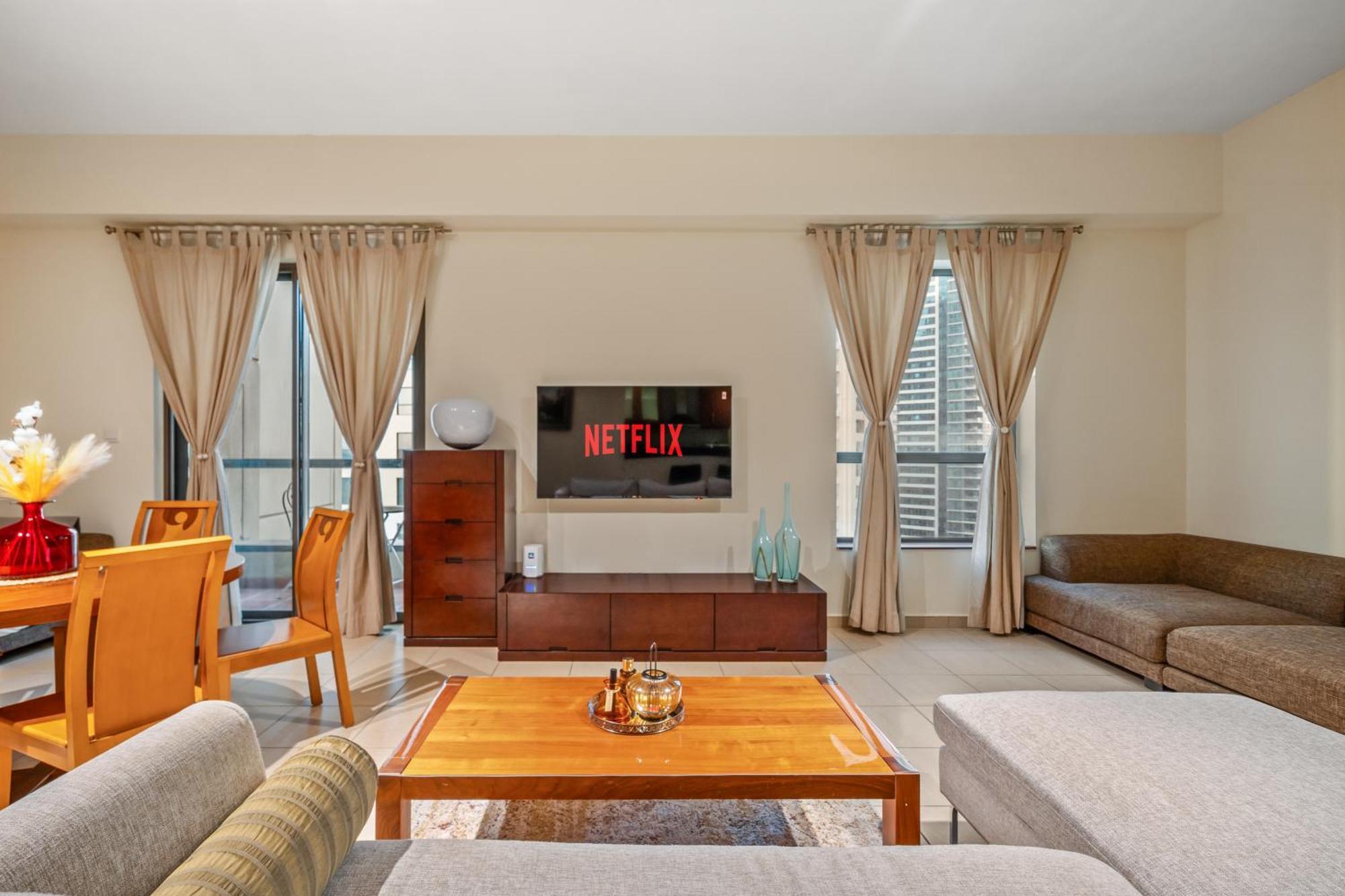 Cozy Pad In The Heart Of On Jbr Beach! * Dubai