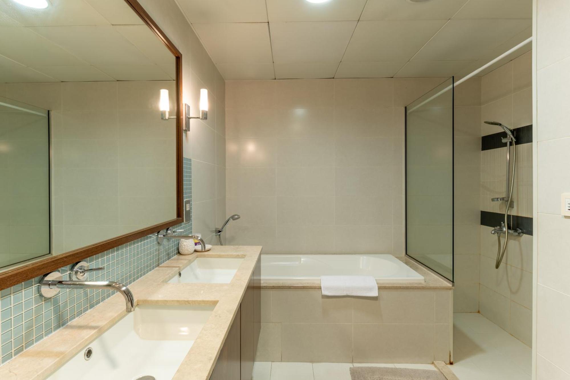 Oceana Residences - Palm Jumeirah - 3Br - Sea View - Beach Access *