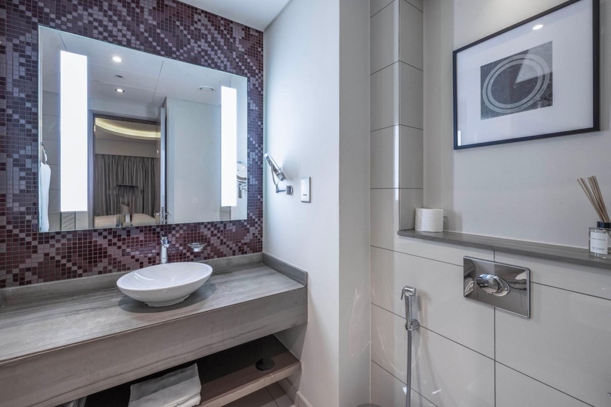 Paramount Towers - Elegant Apartamento