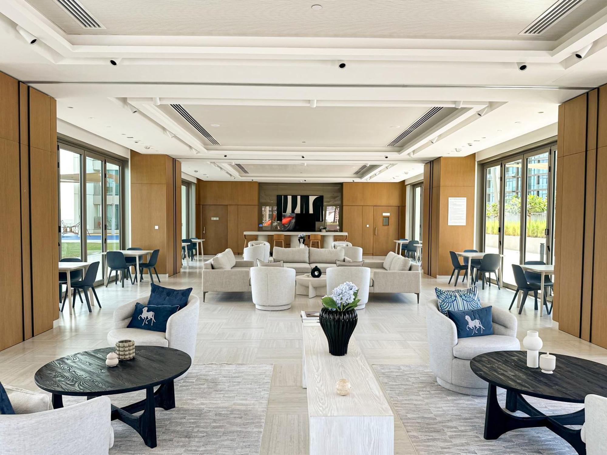 Amazing Burj Khalifa Views With Mall Direct Connection In Downtown Apartment Dubai