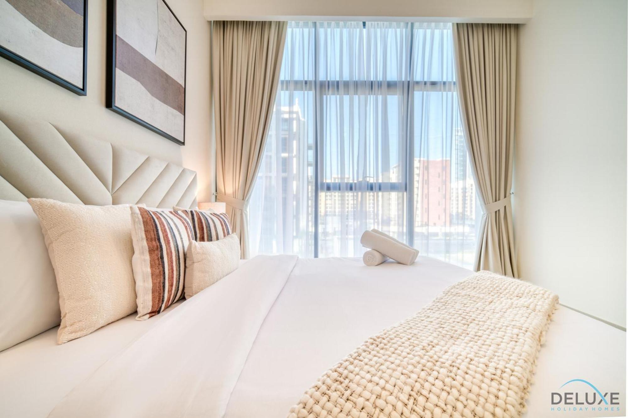 Apartment Ravishing 2br At Azizi Riviera 30, Al Merkadh By Deluxe Homes *