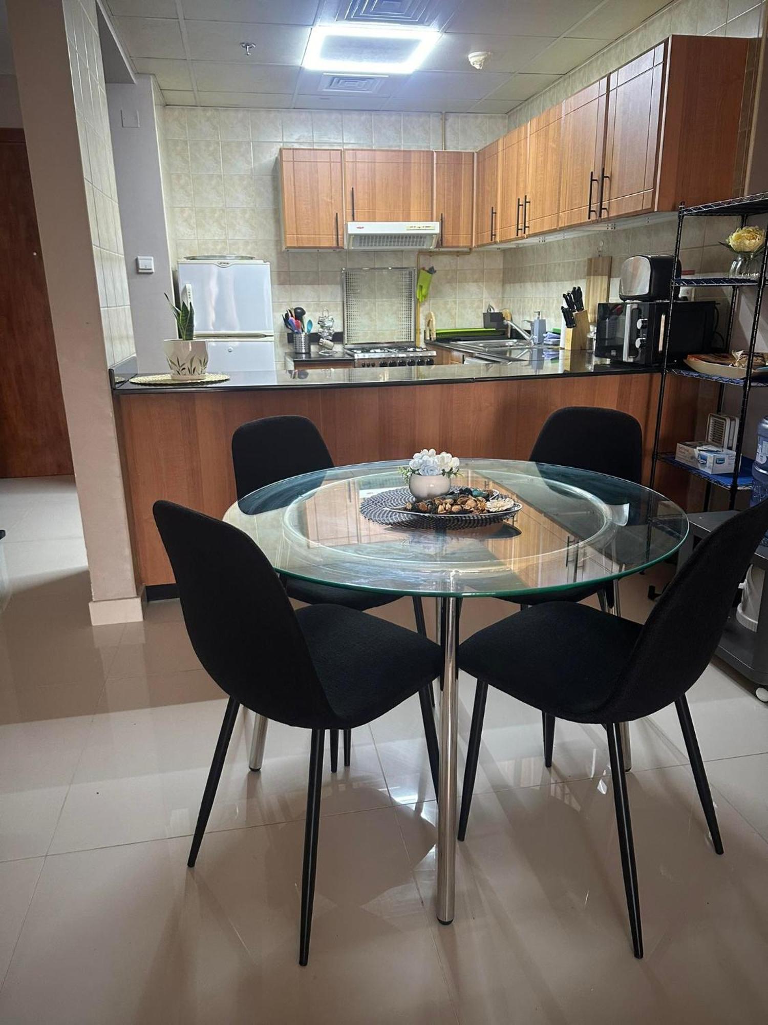 Apartment Spacious Jvc Apartment: Family-friendly With Pool & Wellness Amenities