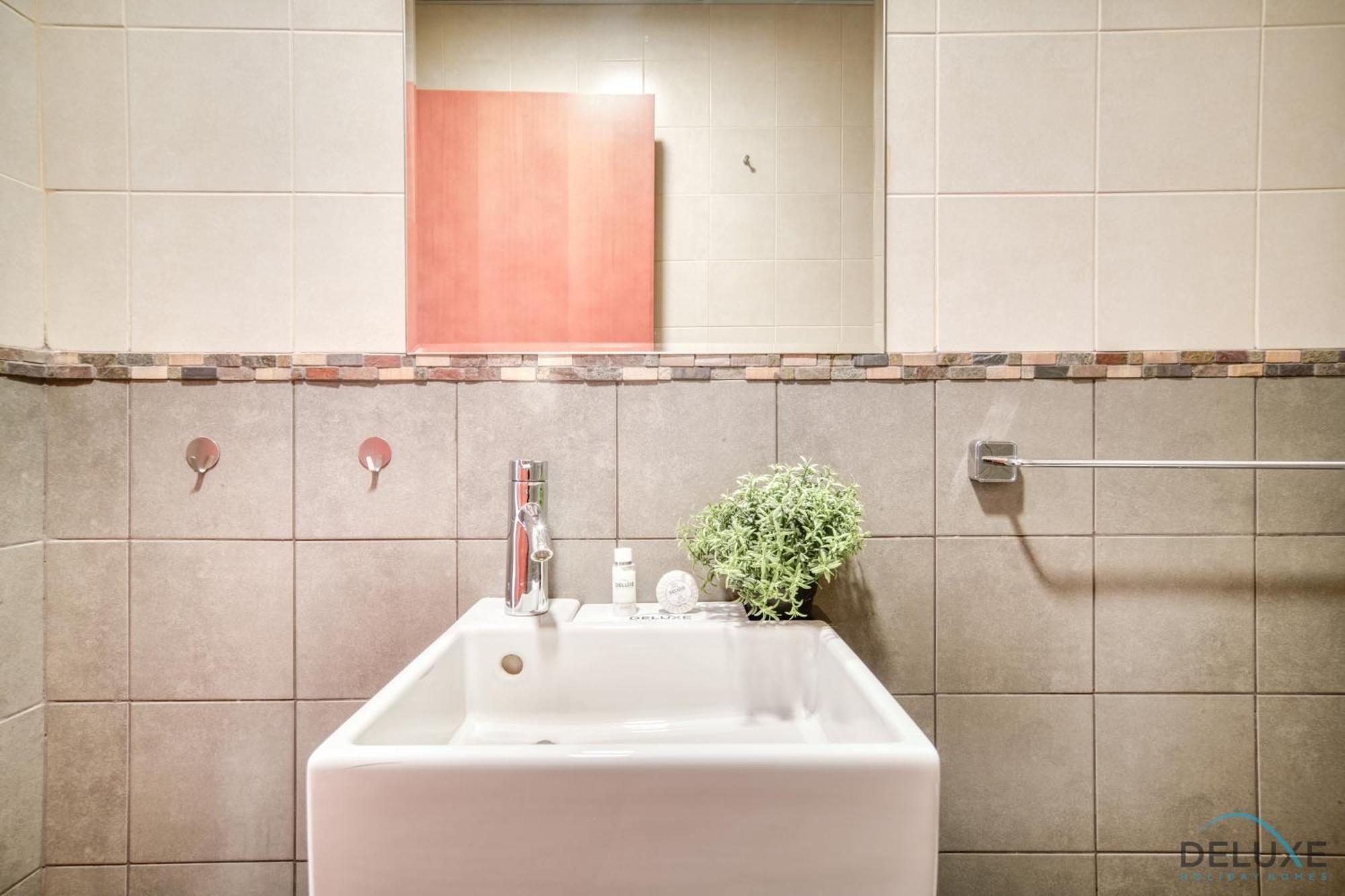 Apartment Colossal 2br At Mag 218 Marina By Deluxe Homes *