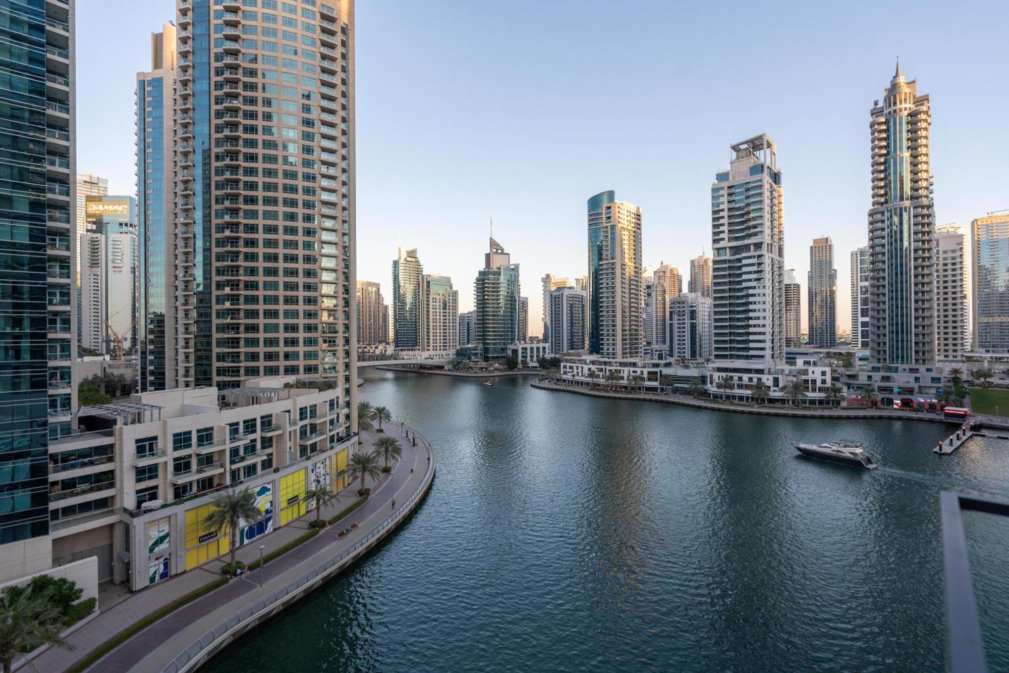 Apartment Liv - Luxury 2br - Marina View - Marina Walk Dubai