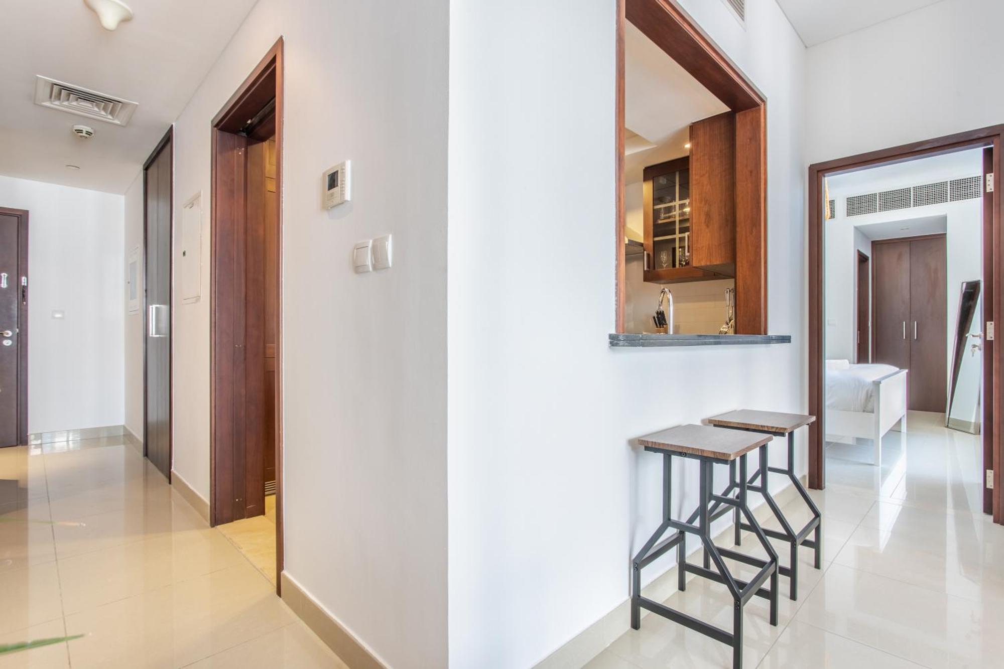 Wehost - Modern 1br Close To Burj Khalifa And Mall * Dubai