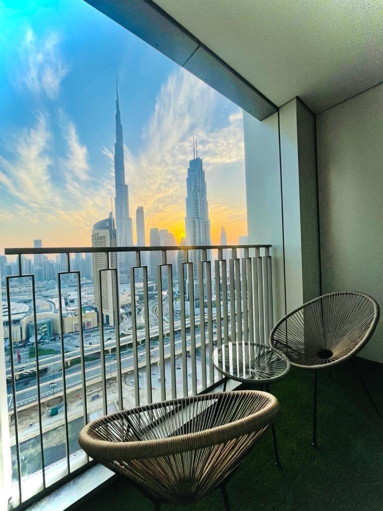 Downtown, Burj Khalifa Views, Mall Connected Apartment Dubai