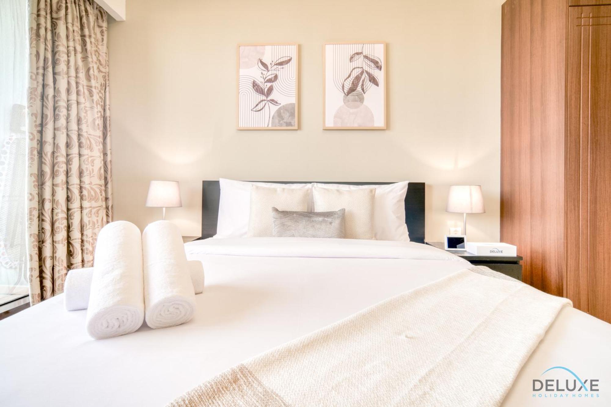 Striking 1br At Elite 8 Sports Sports City By Deluxe