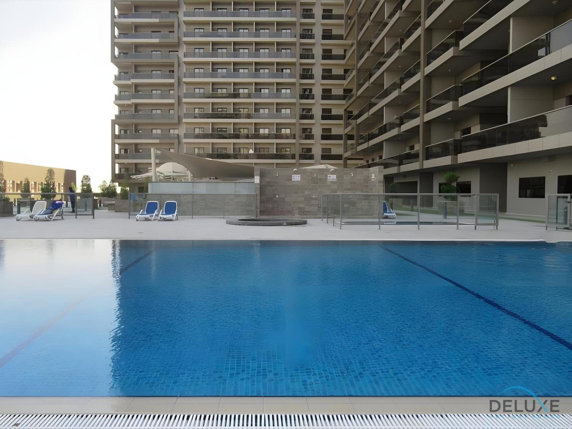 Striking 1br At Elite 8 Sports Sports City By Deluxe