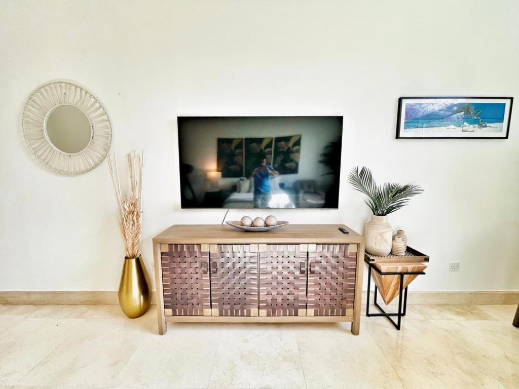 Homestay Peaceful Escape Near The Beach With Private Garden