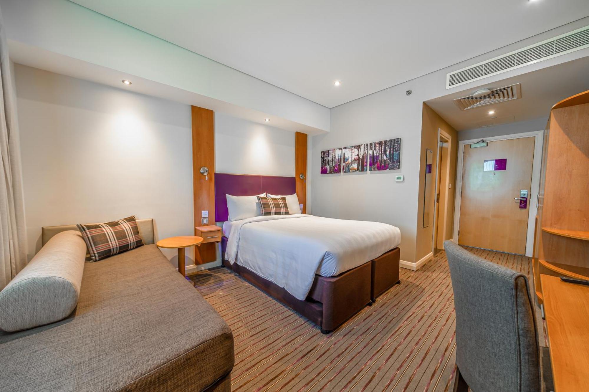 Hotel Premier Silicon Oasis