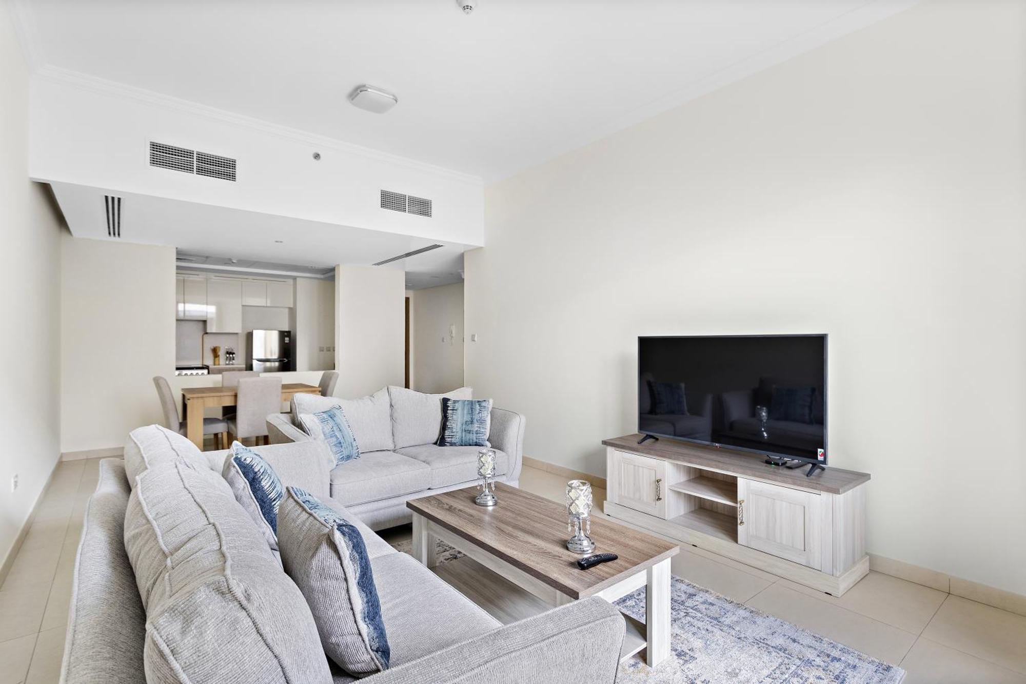 Apartment Lovely 1br In Mirdiff Hills