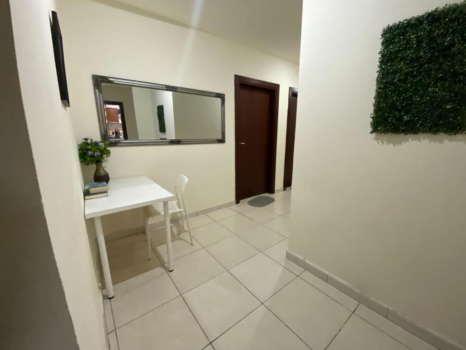 Homestay Master With Attach Bathroom Near Mall Of The Emirates *