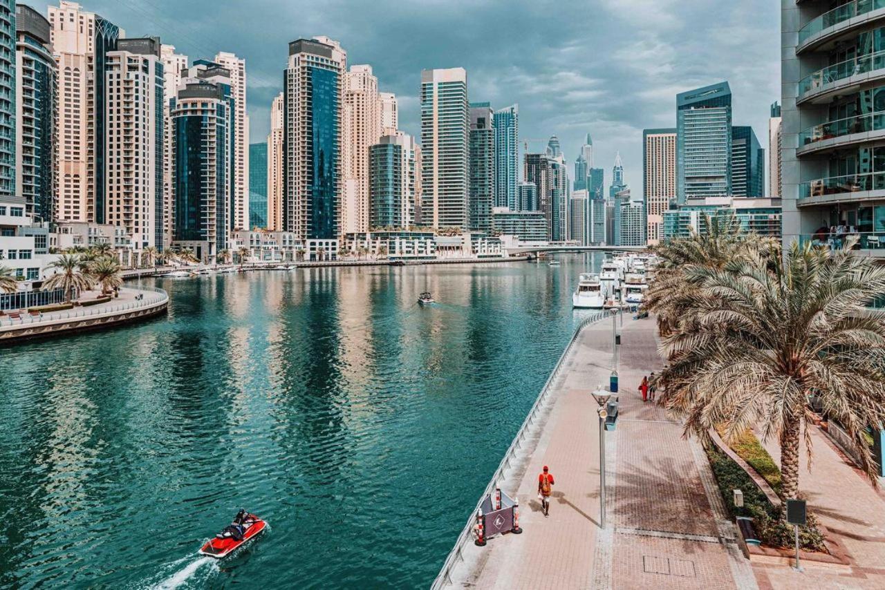 Daire Success Luxury - 5 Min Away Marina Corniche - Free Housekeeping Provided Everyday-24-7 Staff Available For Services