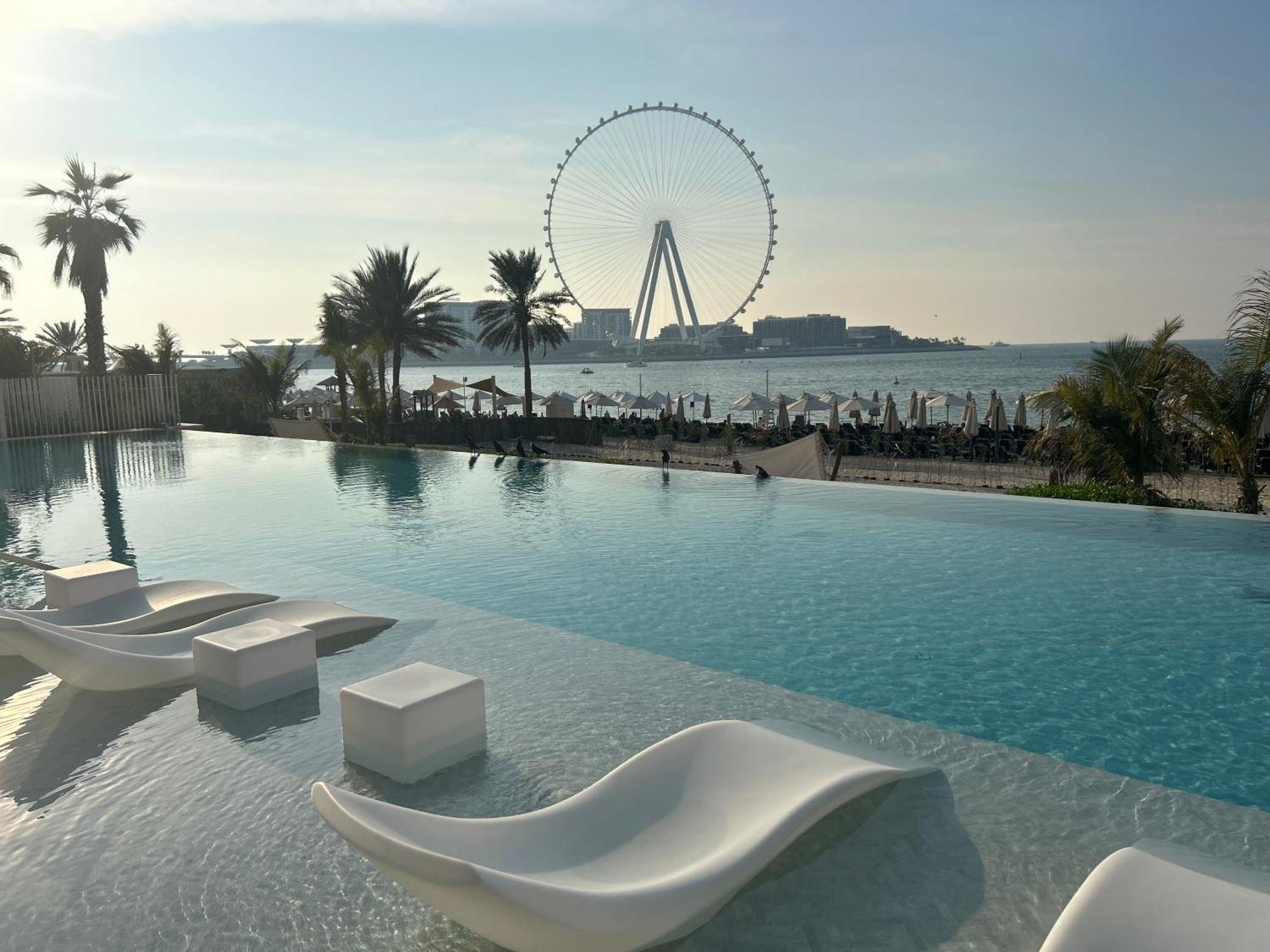 Apartment La Vie, Jbr Private Beach, Private Parking And Pool *