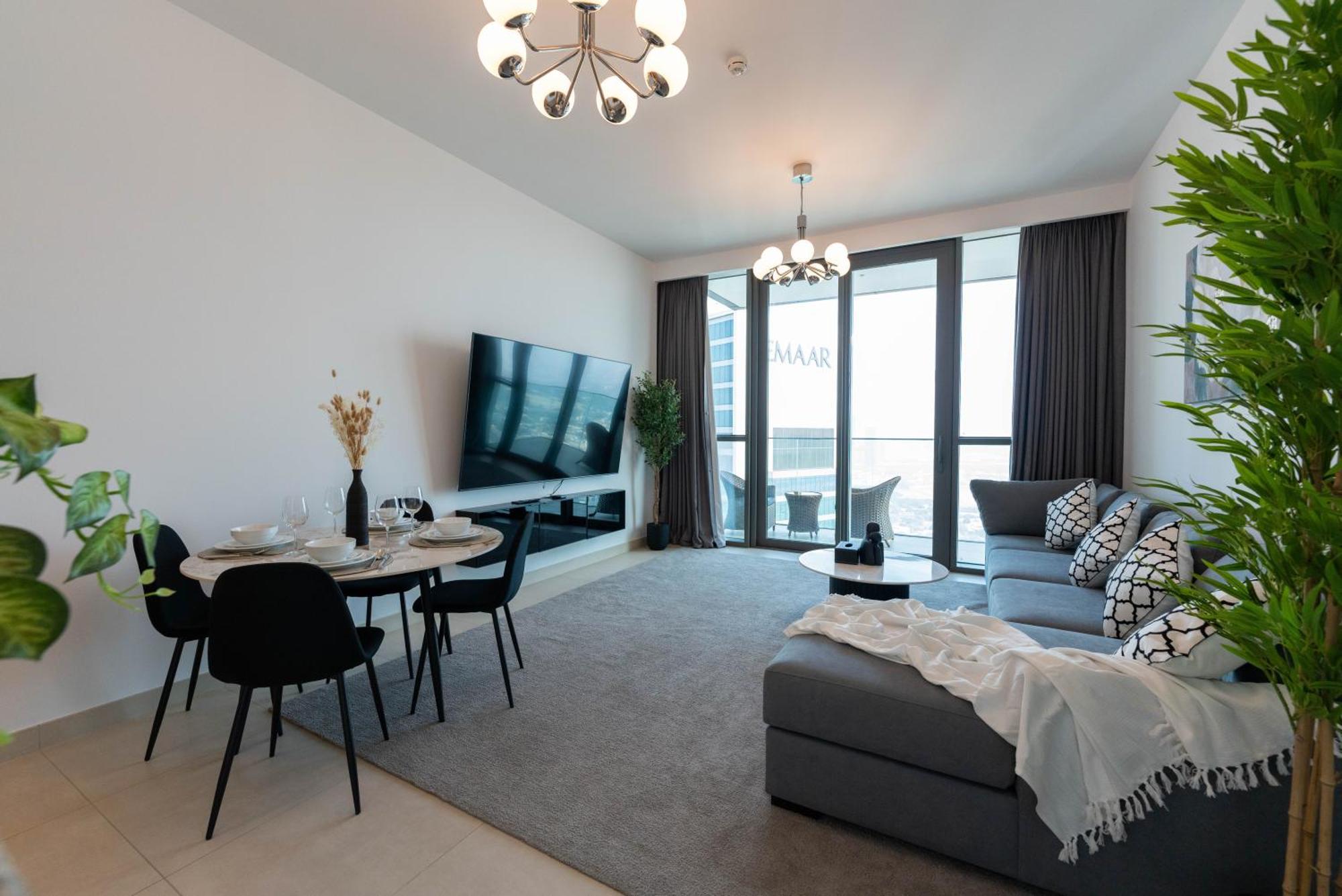 Skylight Two Bedroom Downton Views 1 Direct Access To Mall Dubai