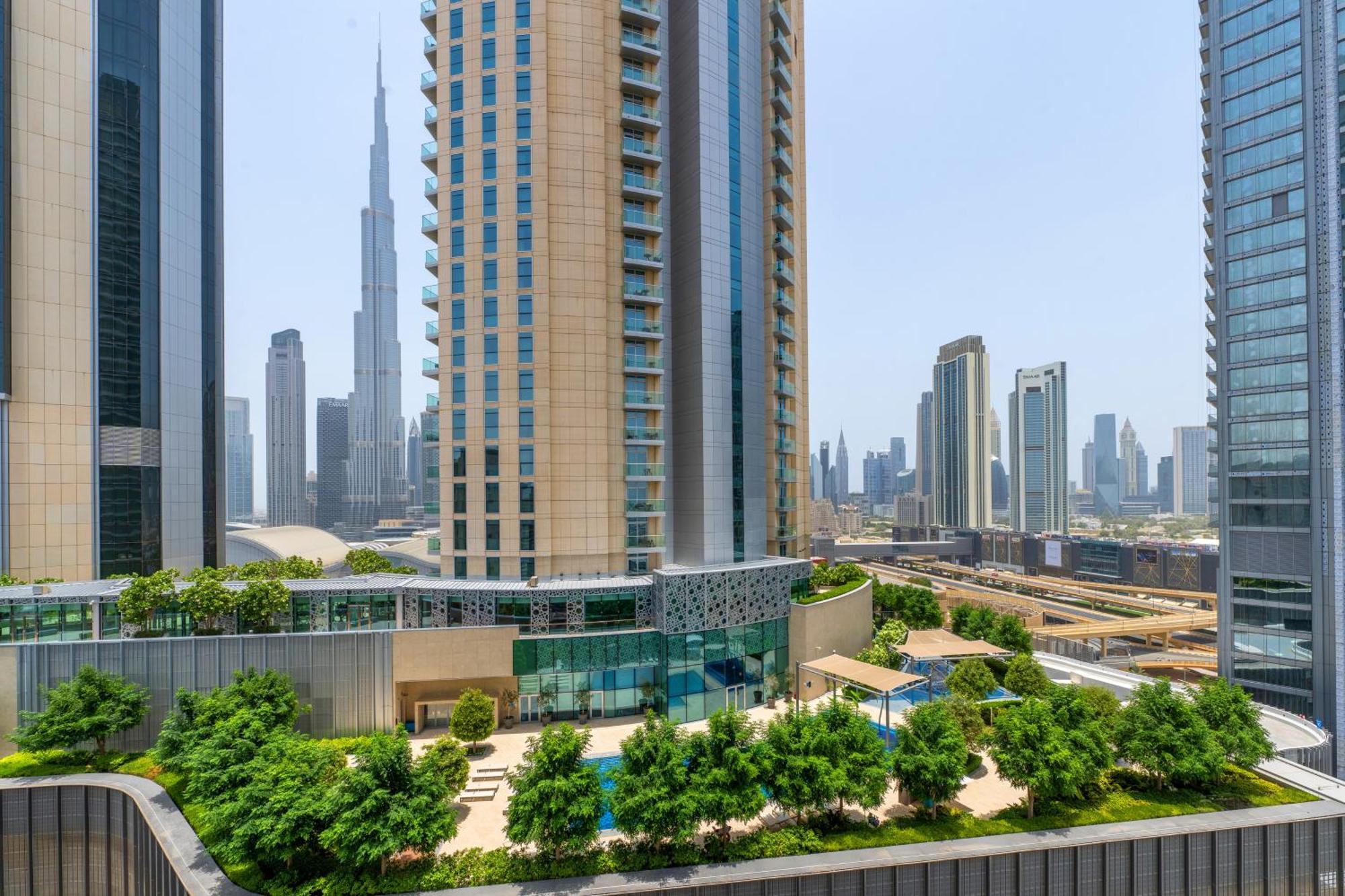 Downtown Luxury - 5 Star Facilities - 5 Min Walk To Mall * Dubai