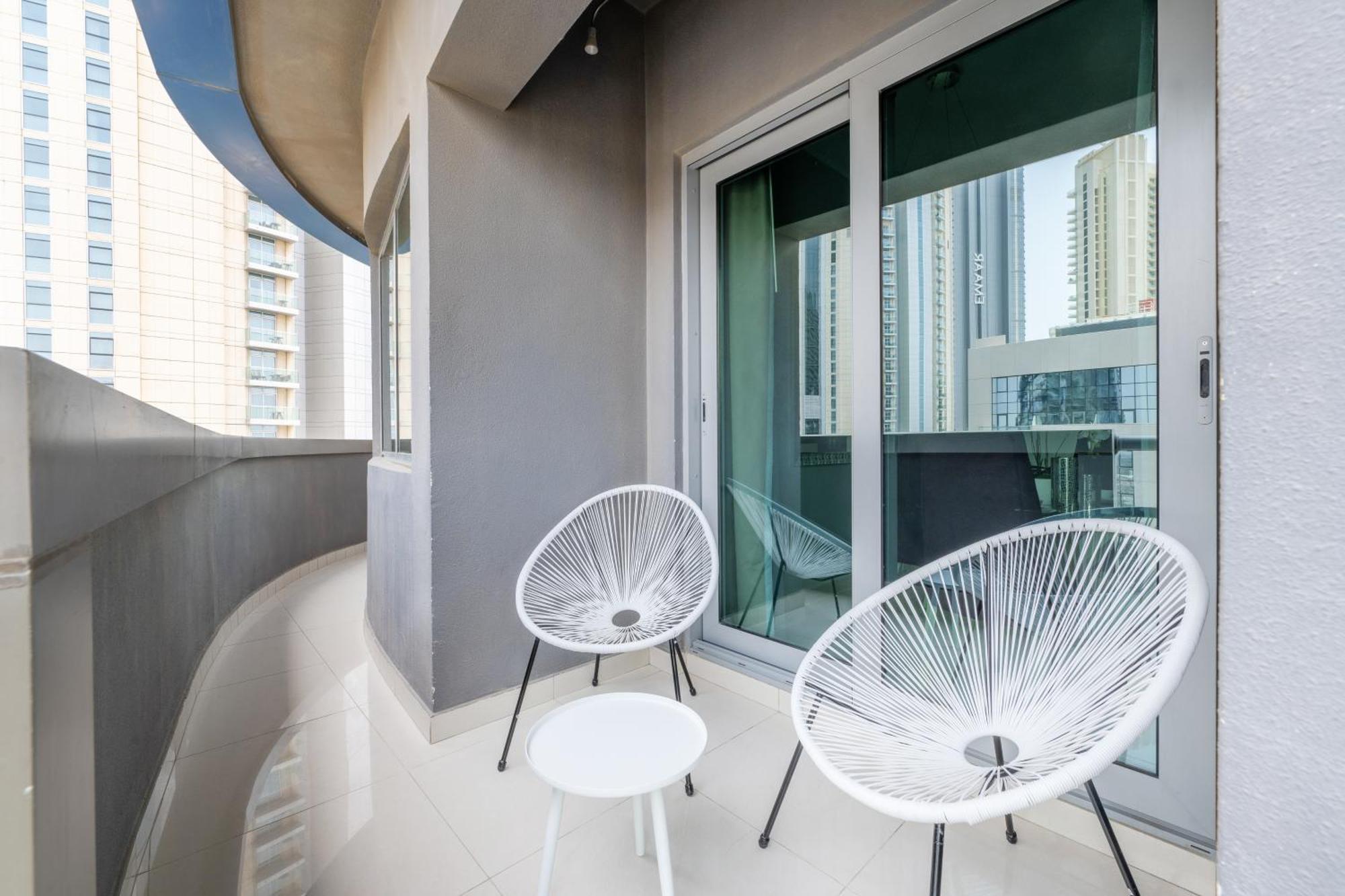 Downtown Luxury - 5 Star Facilities - 5 Min Walk To Mall *