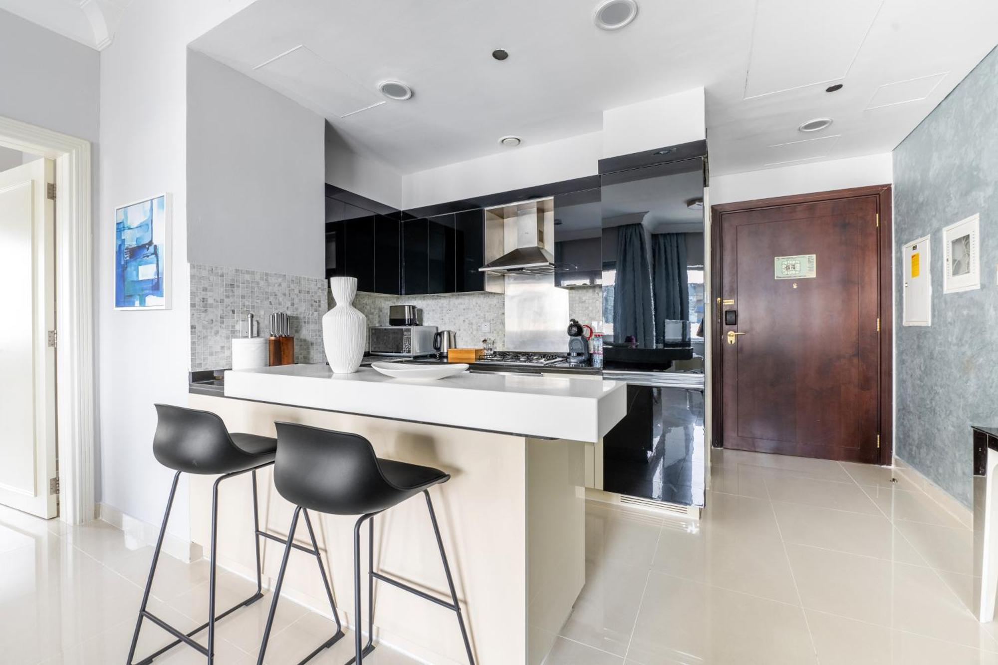 Downtown Luxury - 5 Star Facilities - 5 Min Walk To Mall