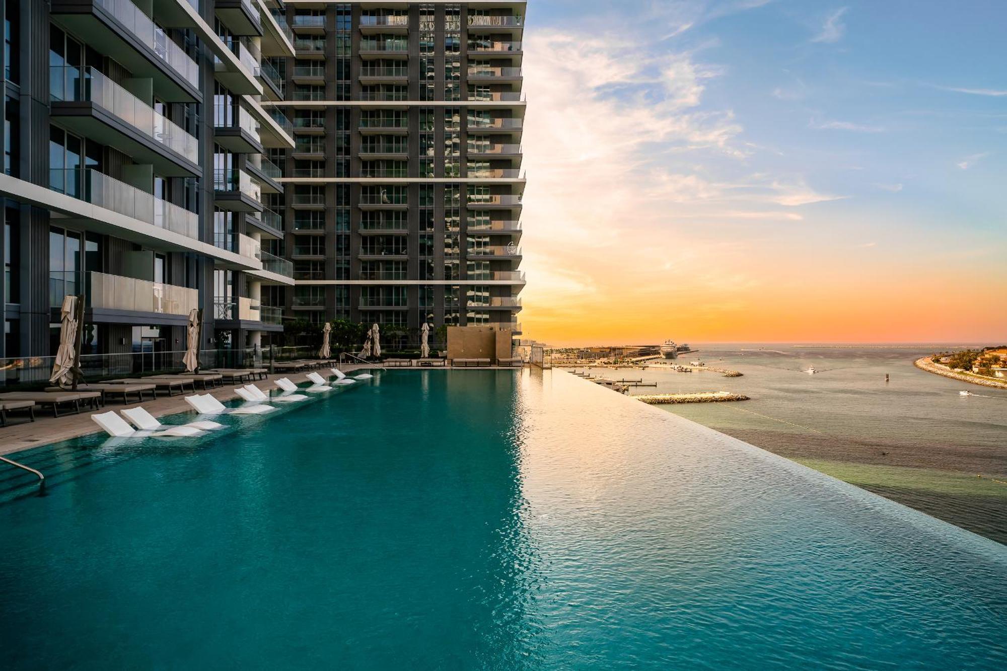 Apartamento *private Beach* Ocean View Emaar Beachfront Dubai