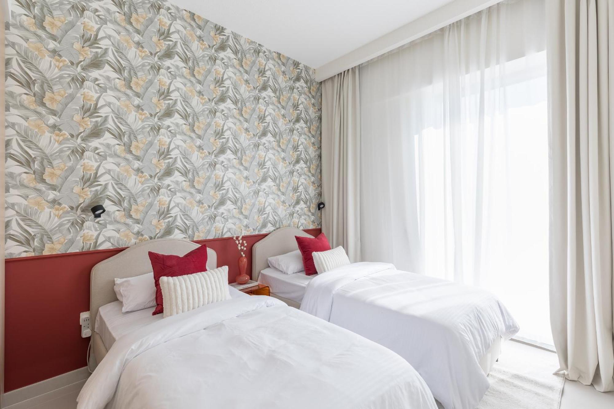 Creek Roomy 3br + Terrace Dubai