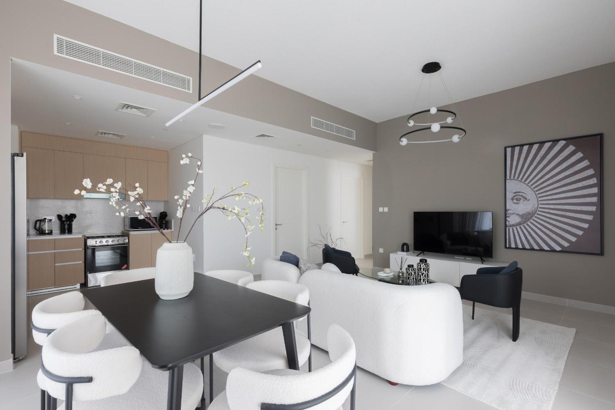 Creek Roomy 3br + Terrace * Dubai