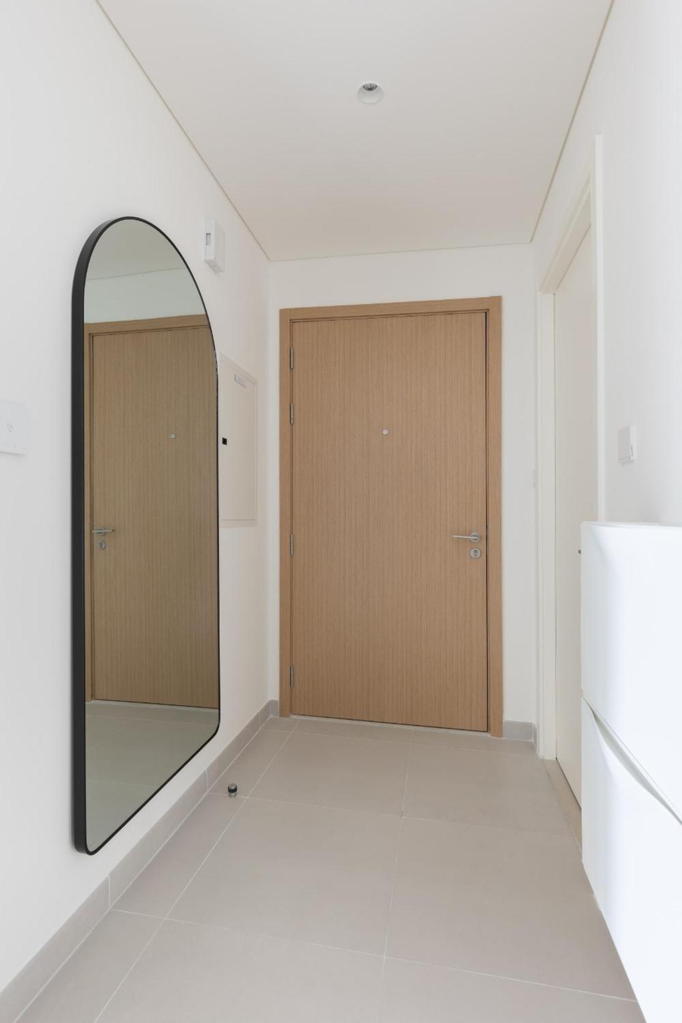 Creek Roomy 3br + Terrace Apartment *