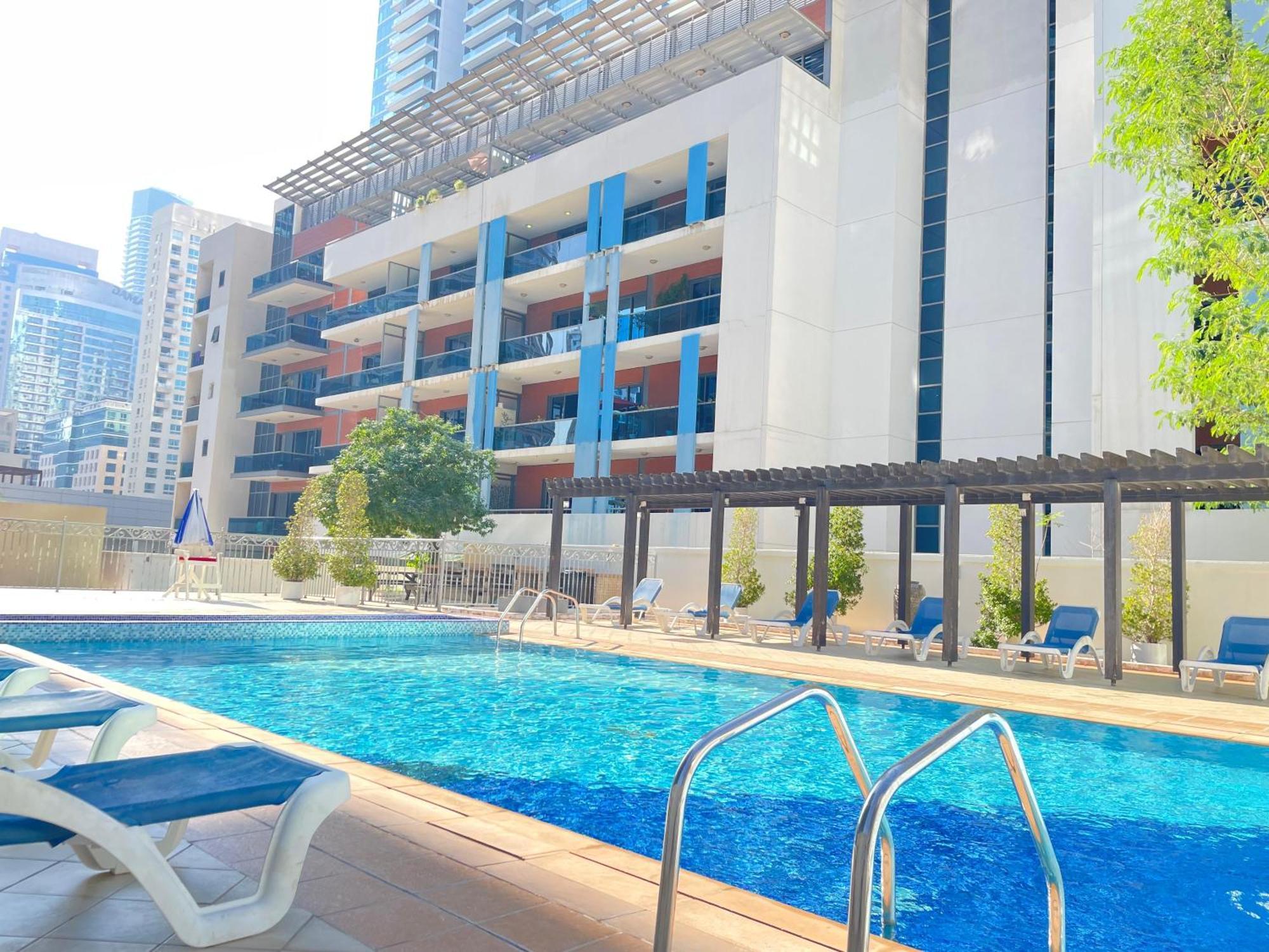 Apartment In Heart Of Marina B Walk To The Jbr Dubai
