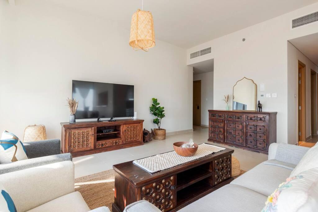 Apartment Luxury Harbour Gate 3 Bedroom Apt