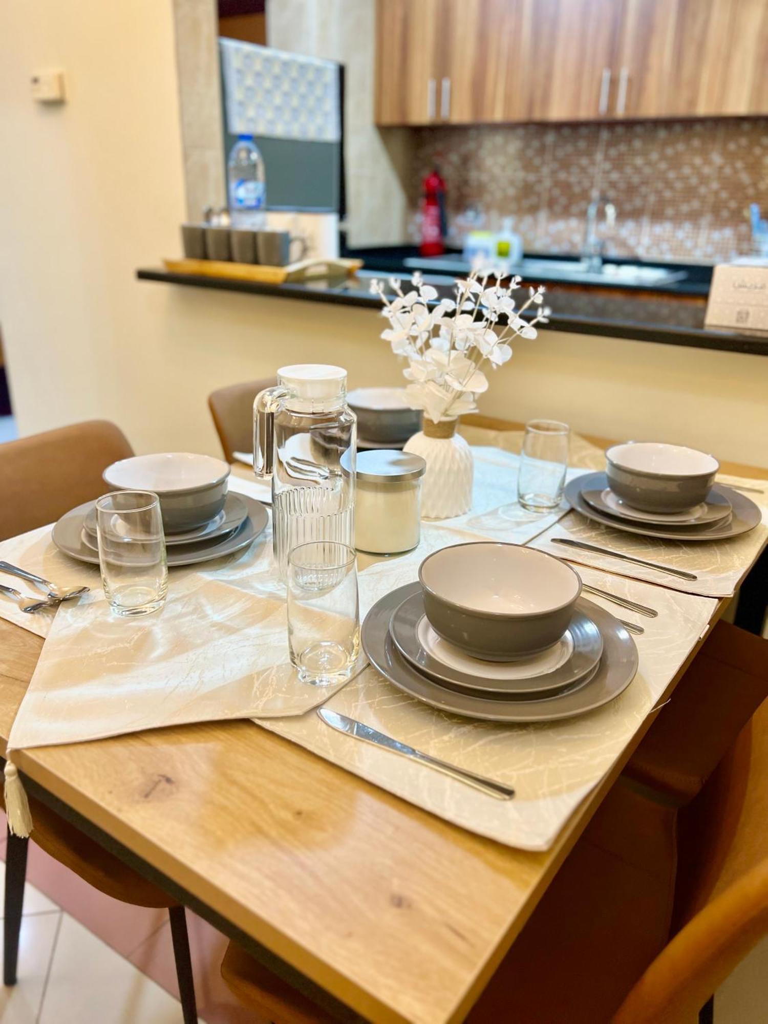Cozy 1 Bedroom In By Al Ghaimah Homes Apartment *