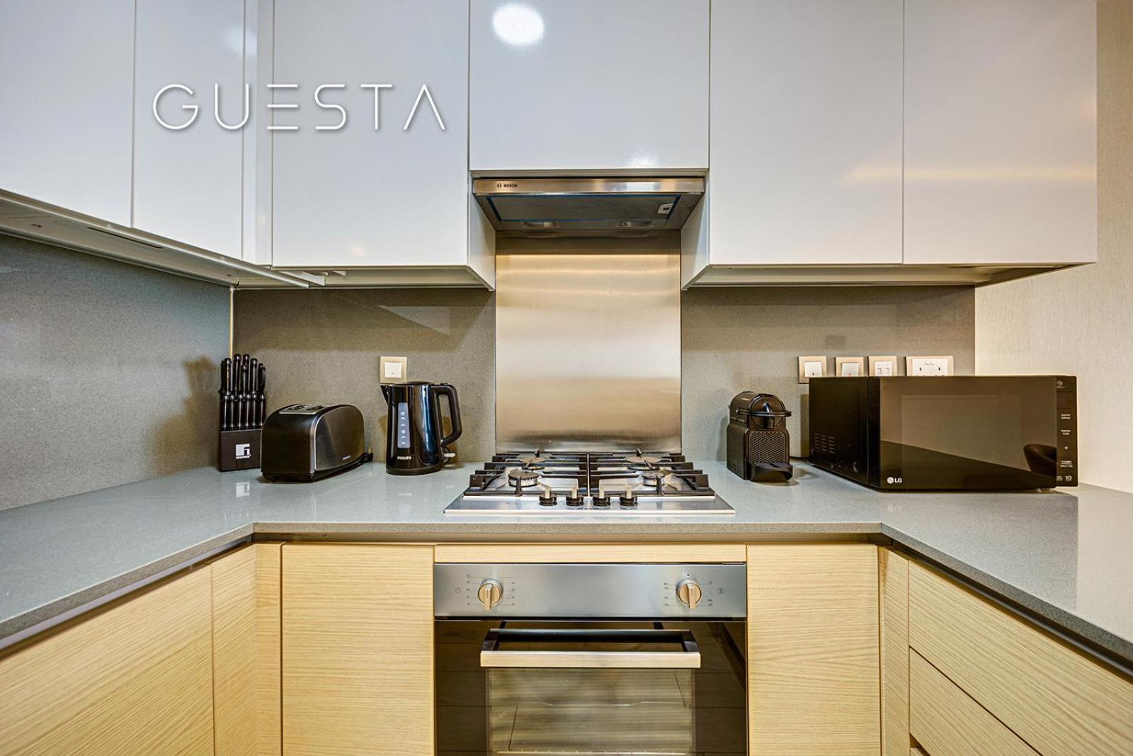 Azizi Mina The Palm, Free And Pool Access Apartment