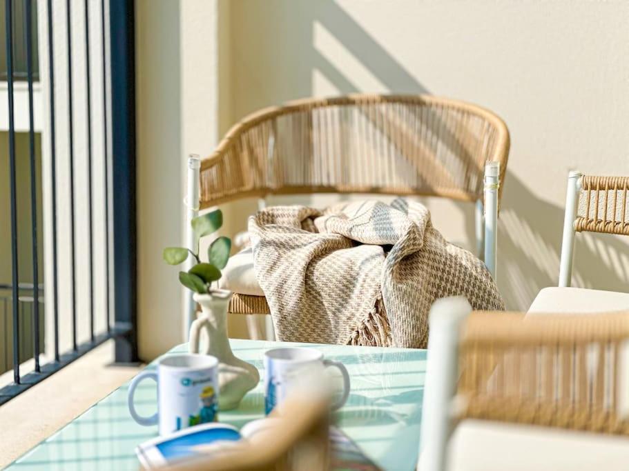 Higuests - Dream In Our Cozy 2br In La Rive Community Apartment *