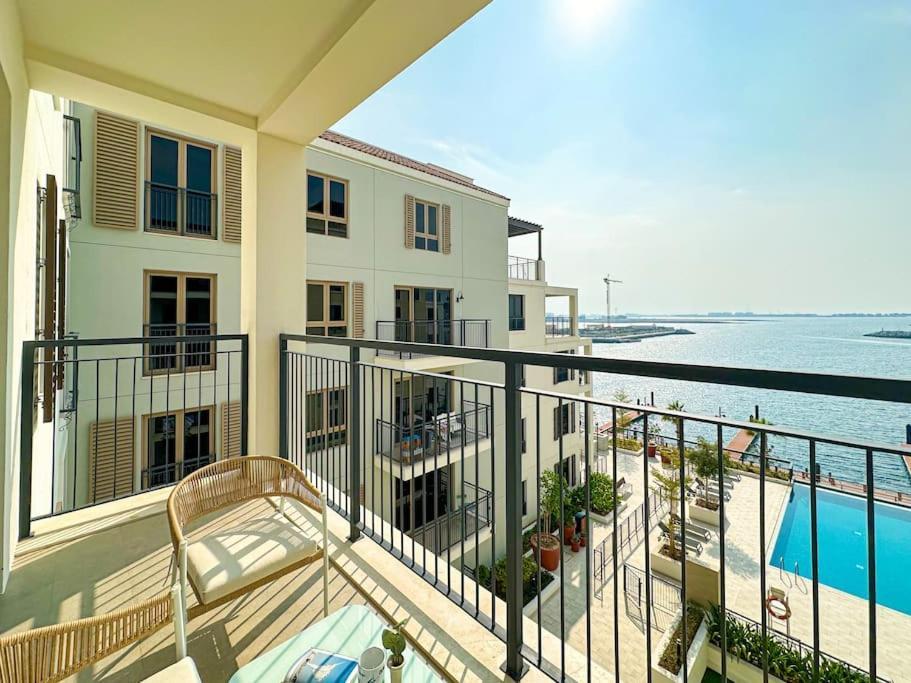 Higuests - Dream In Our Cozy 2br In La Rive Community Apartment Dubai