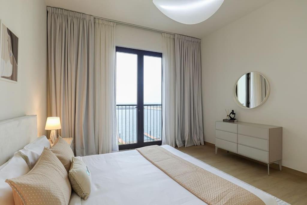 Apartment Higuests - Dream In Our Cozy 2br In La Rive Community Dubai