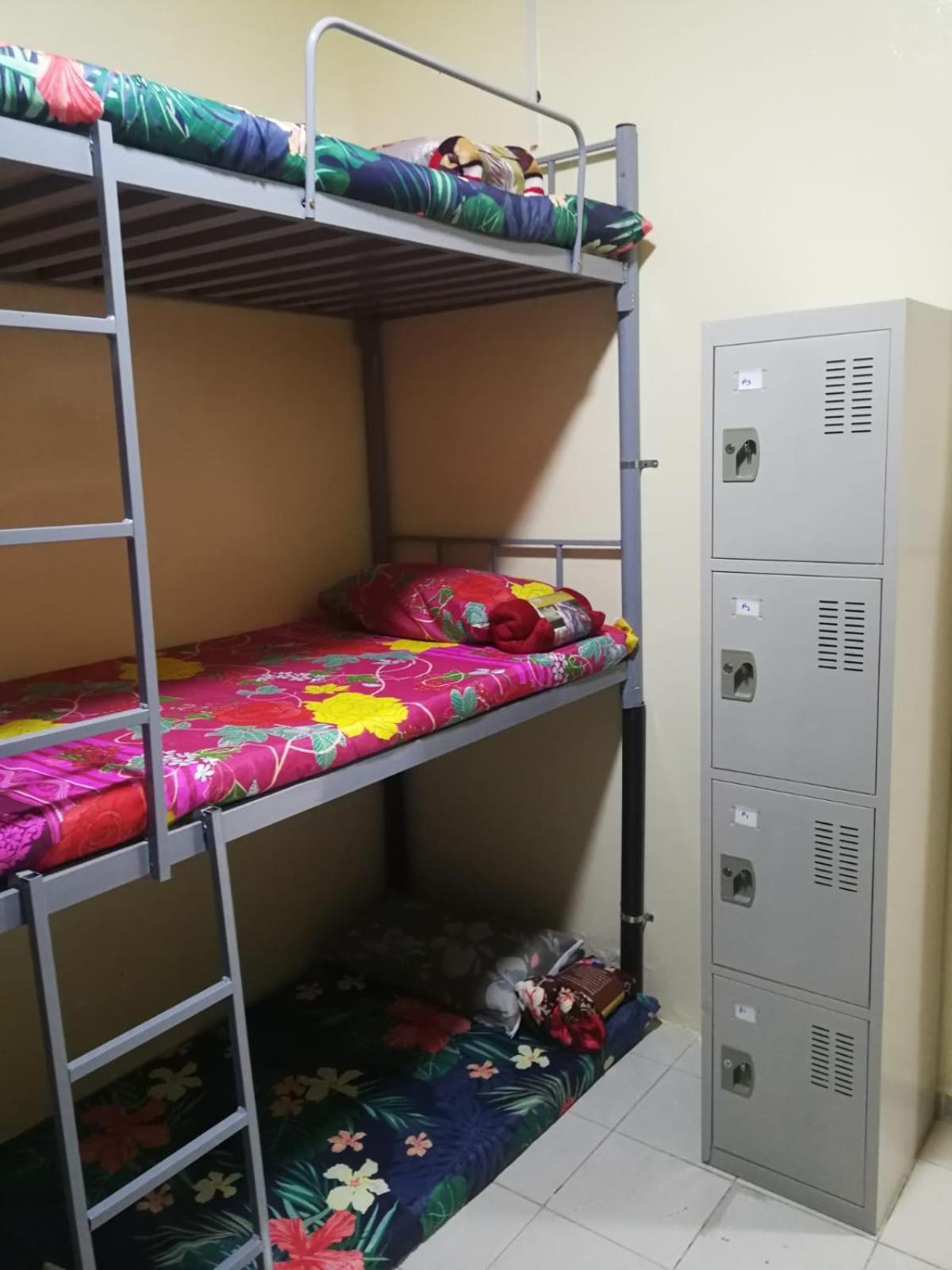 Uae Albergue *