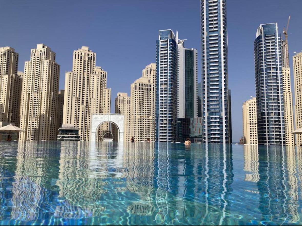 Marina Larivera * Dubai