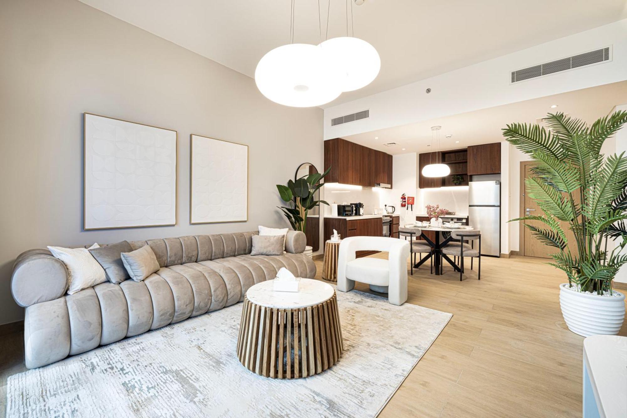 Magnificent Beachfront 1br With Private Access Apartment