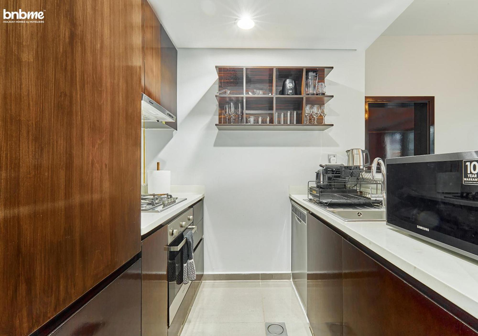 Bnbmehomes - Merano Tower * Dubai