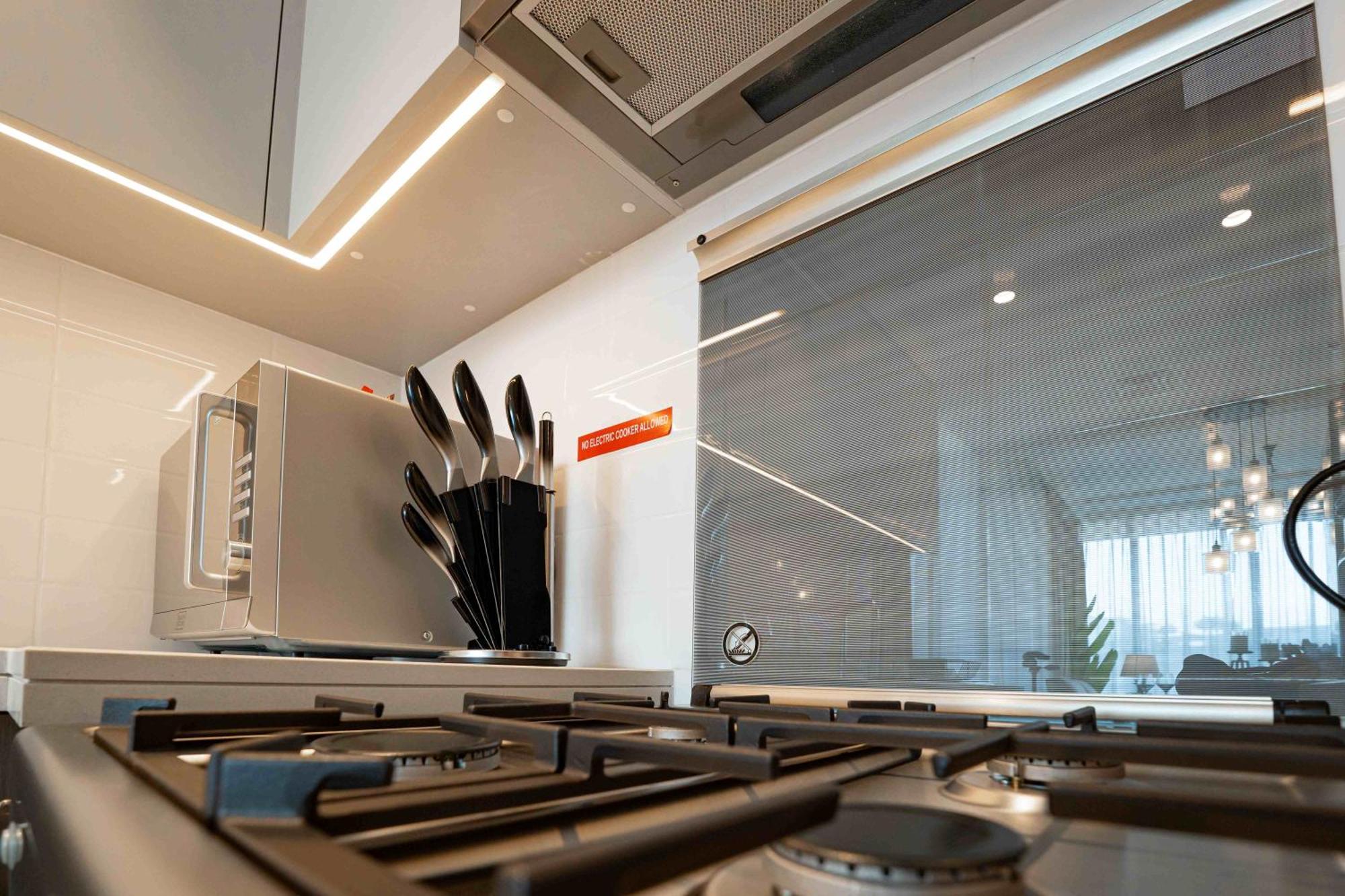 Veluxa - Luxe 2bed In Downtown! Dubai