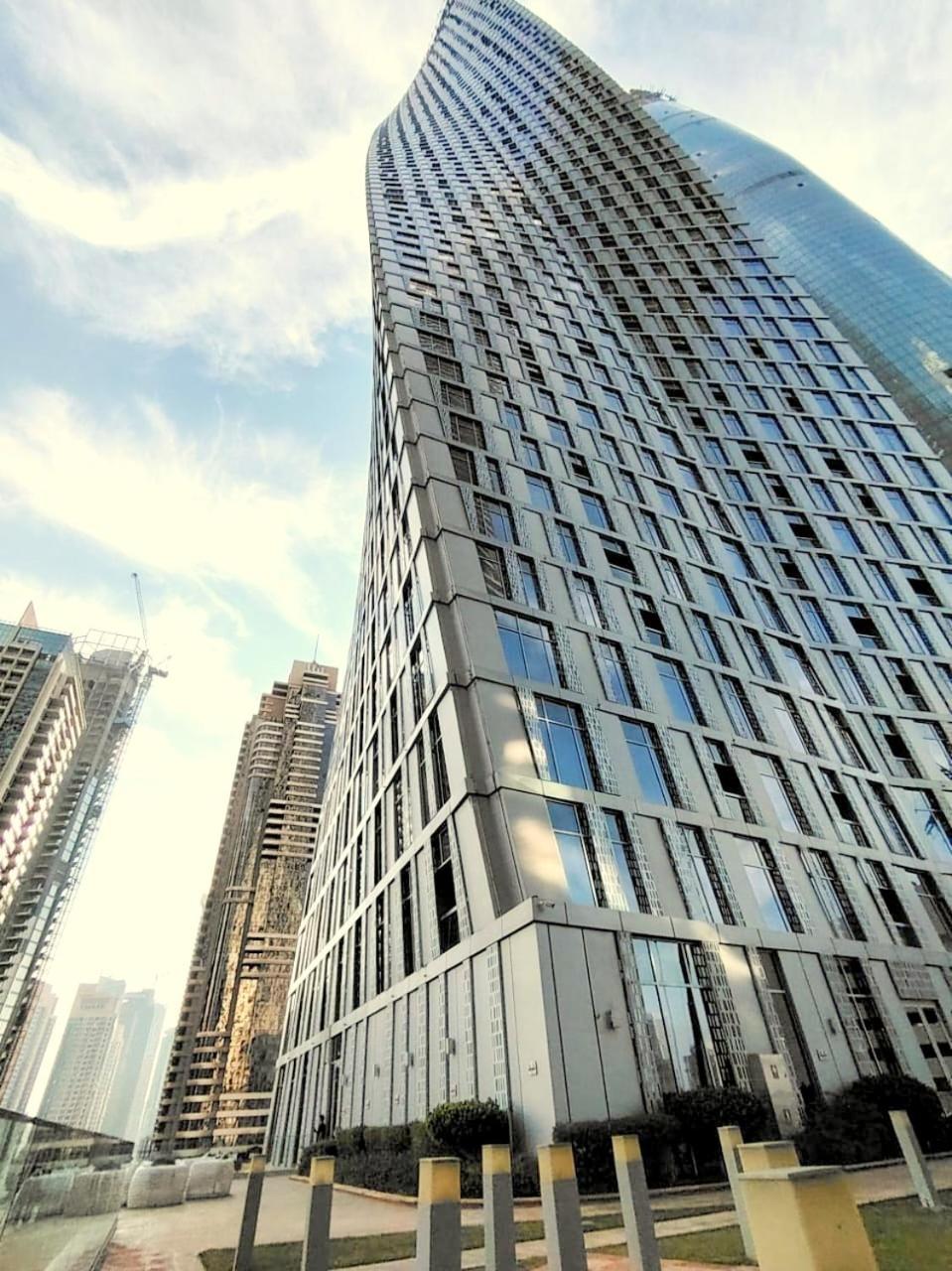 Apartment Full Marina View Cayan Tower *