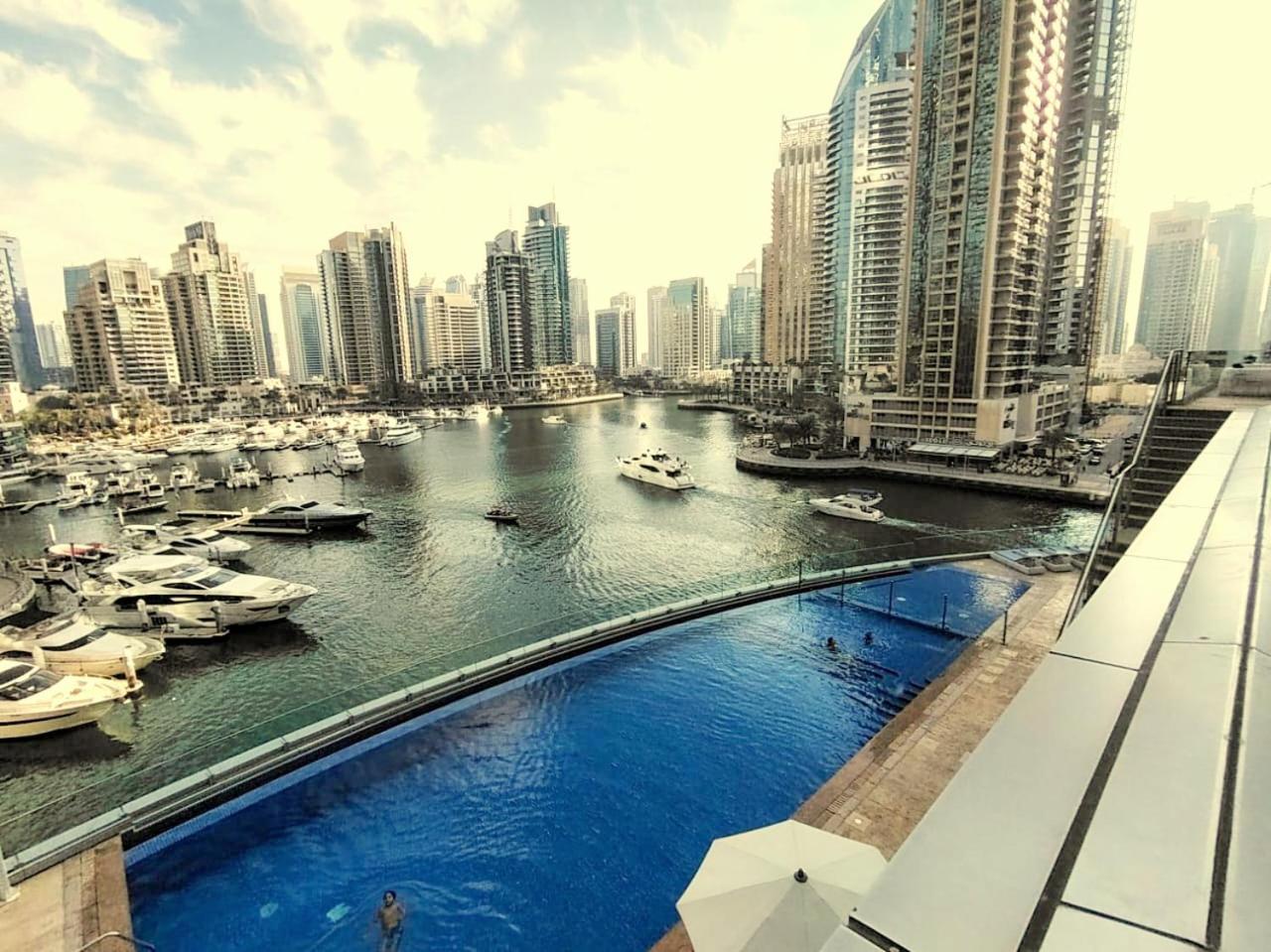 Full Marina View Cayan Tower Apartment