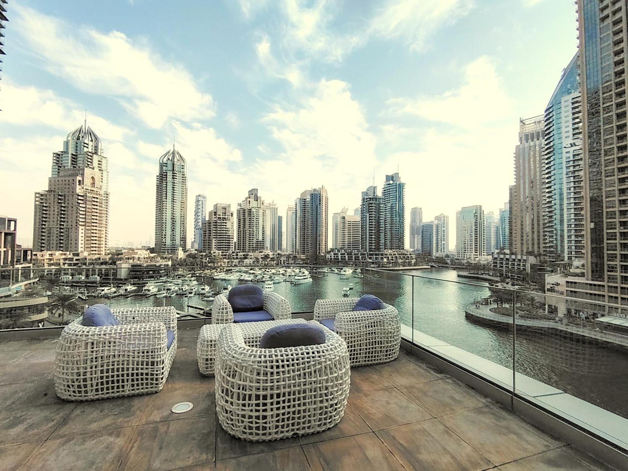Full Marina View Cayan Tower Apartment *