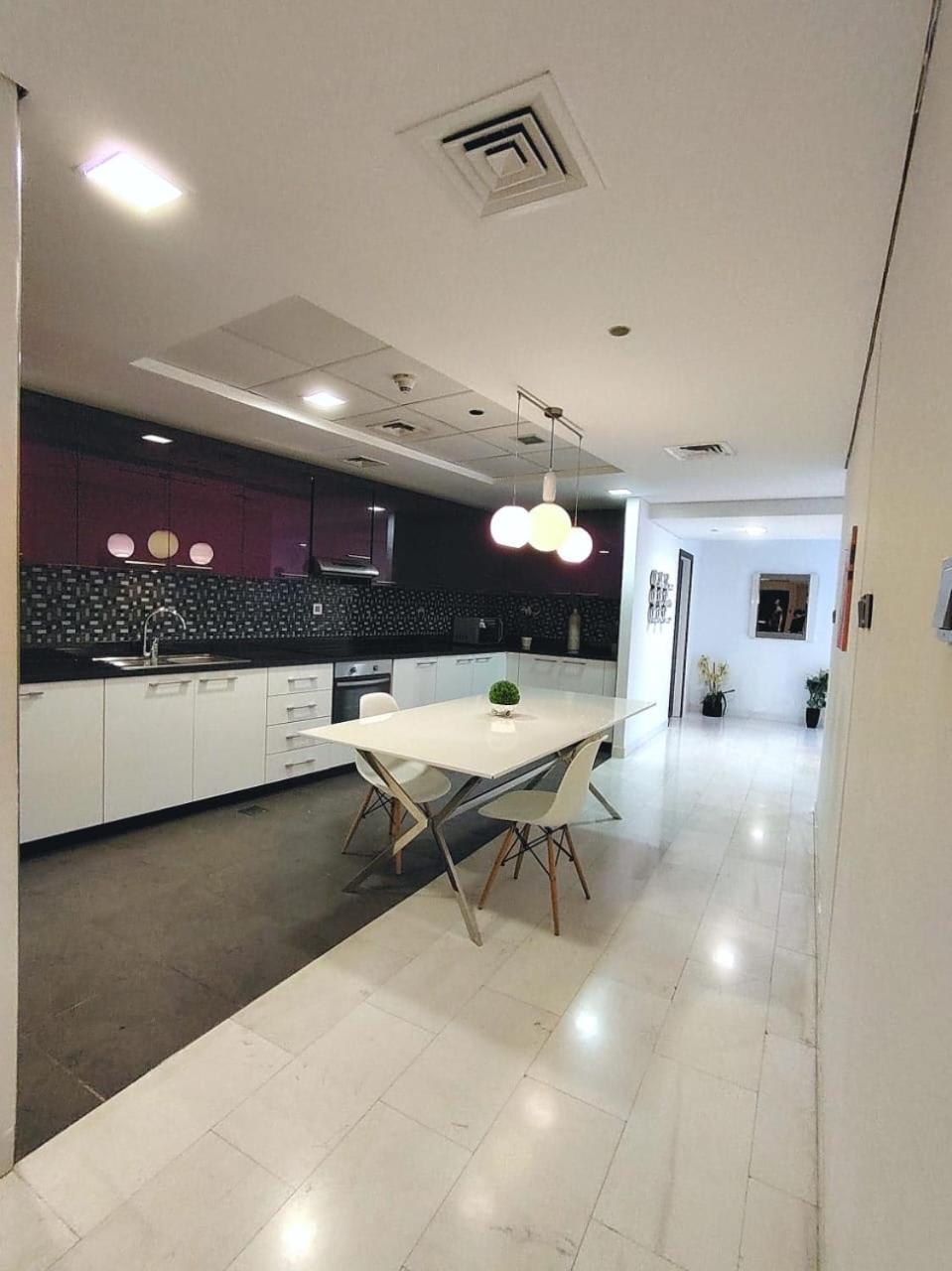 Apartment Full Marina View Cayan Tower *