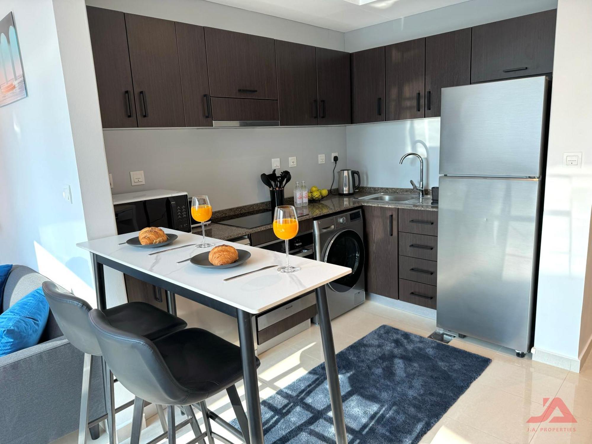 Apartment Cozy Marina & Sea View In Bay Tower With Modern Gym & Pool, Steps To & Metro *