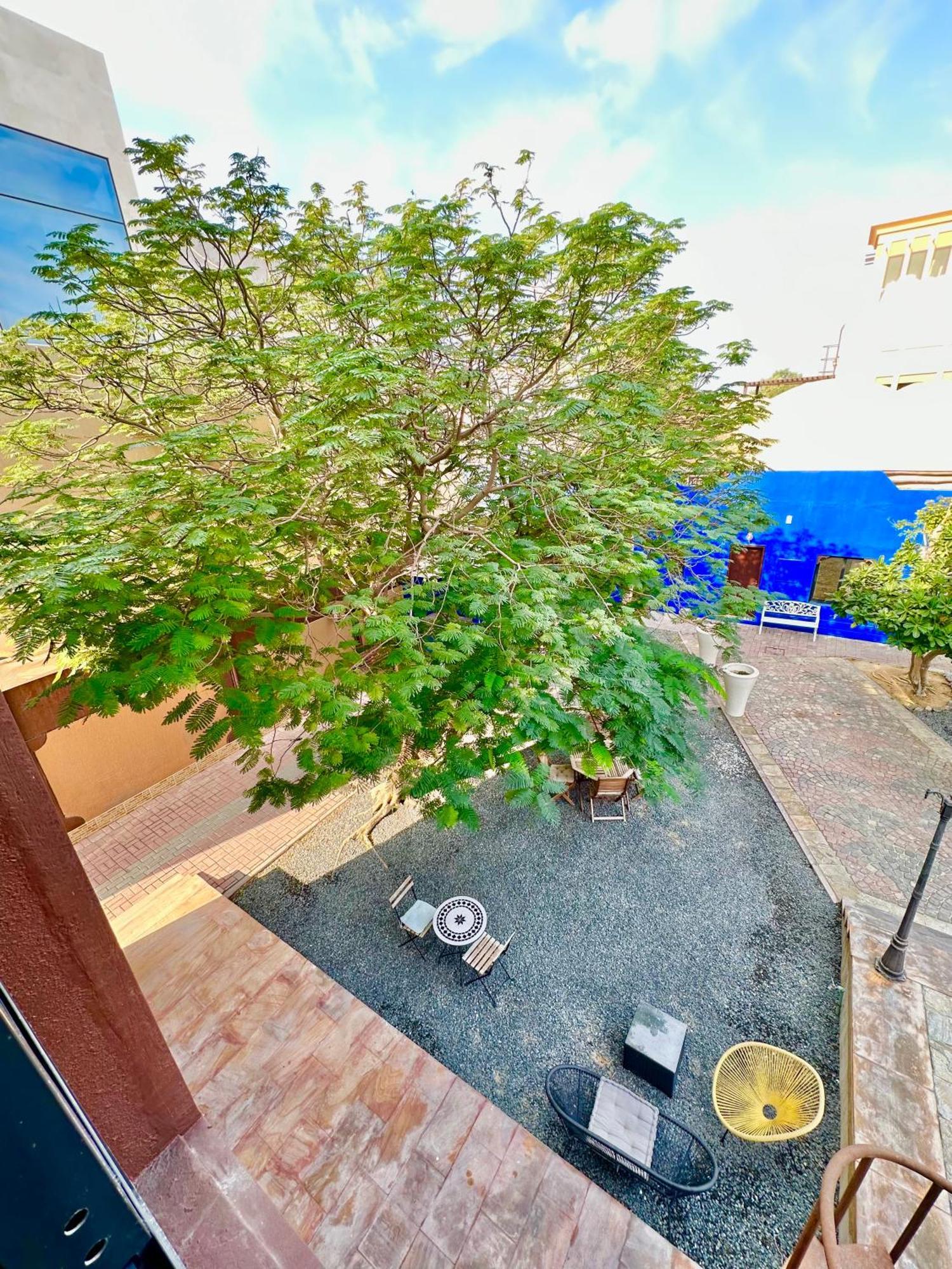Guest house Dari *