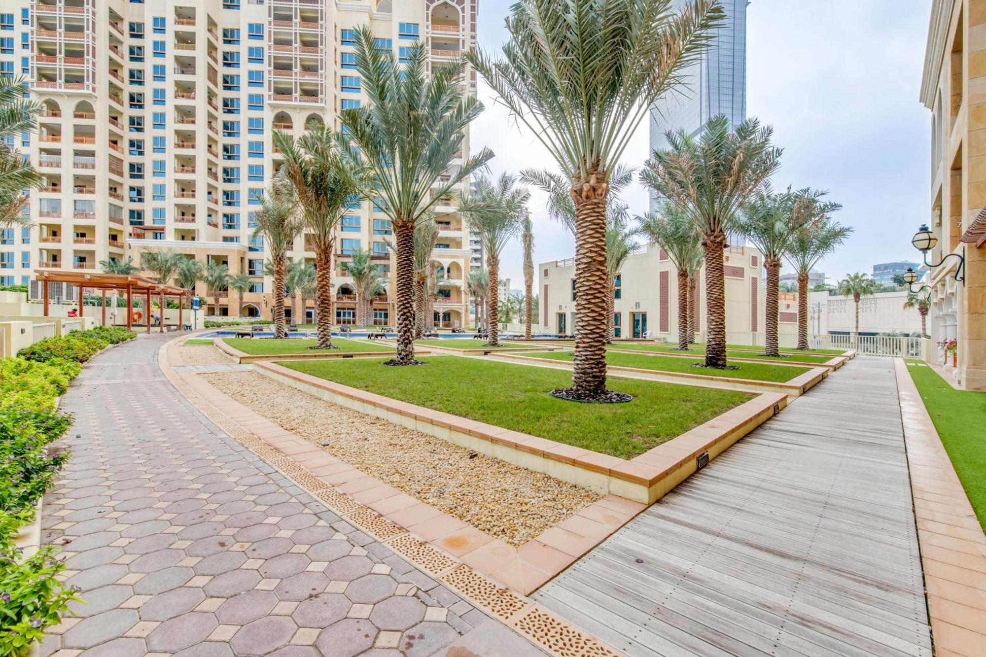 Globalstay. Luxury 3 Bedroom + Maid Townhouse With Sea View Apartment *