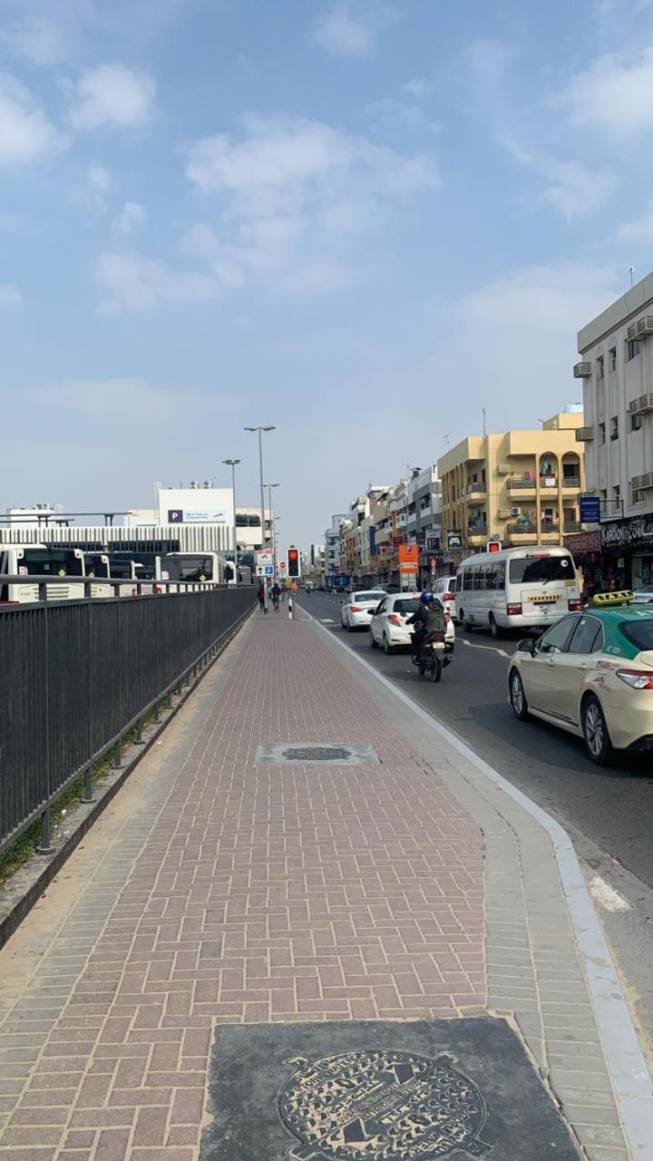 Uae * Dubai