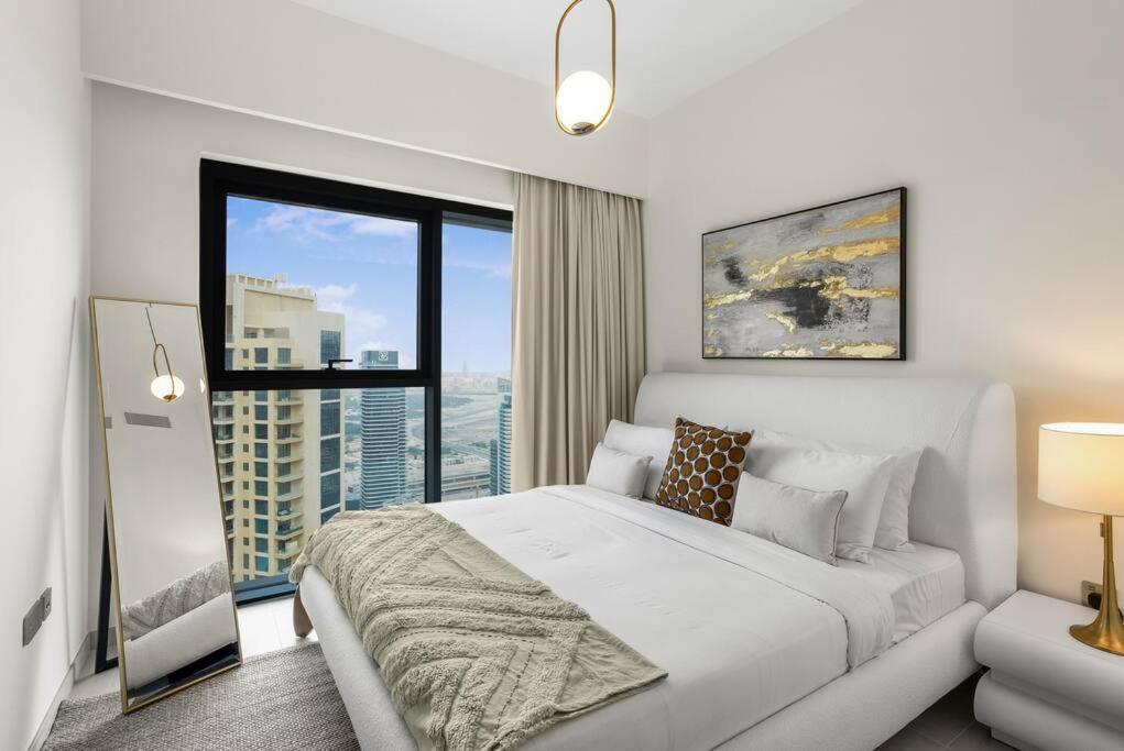Exclusive 2 & 4 Bedroom Apt With Burj Khalifa - Fountain And City Views By Meerak