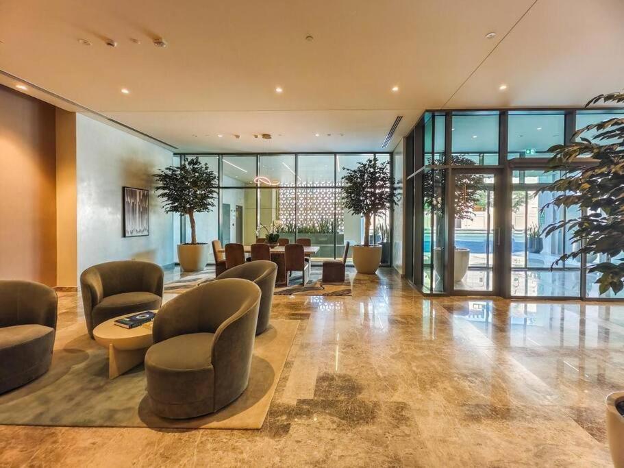 Exclusive 2 & 4 Bedroom Apt With Burj Khalifa - Fountain And City Views By Meerak Apartment