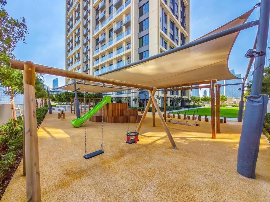 Exclusive 2 & 4 Bedroom Apt With Burj Khalifa - Fountain And City Views By Meerak